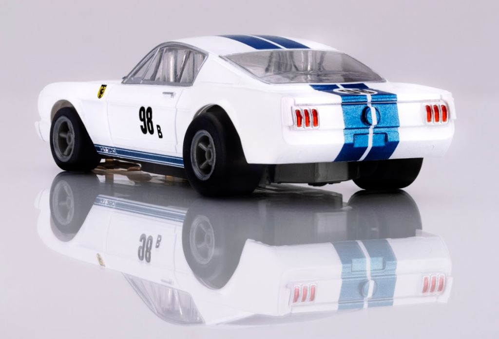 Mustang GT350R - 1965 White/Blue Miles AFX22125