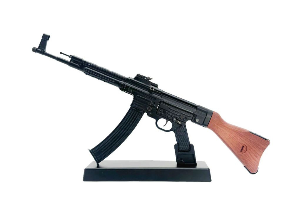 GOASTG44-BLACK  Miniature WW2 STG44 model in black
