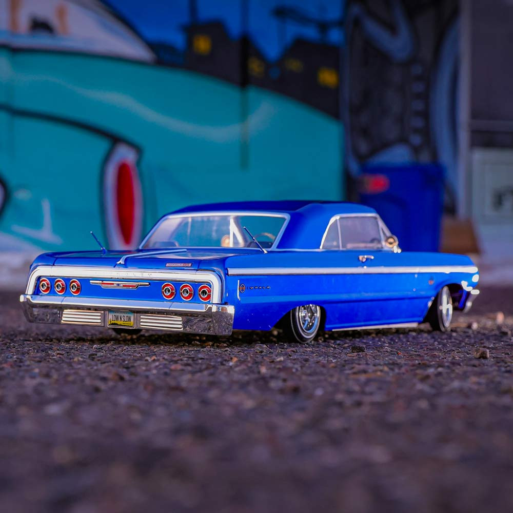 Redcat SixtyFour RC Car - 1:10 1964 Chevrolet Impala Hopping Lowrider Blue