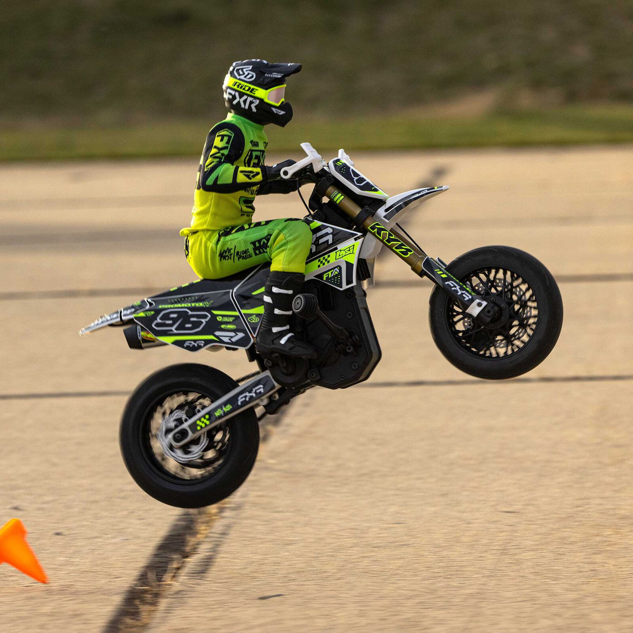 1/4 Losi Promoto-SM FXR Supermoto (Battery and Charger Included)