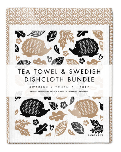 Leaves tea towel with two Hedgehog Swedish dishcloths in sand by Jangneus