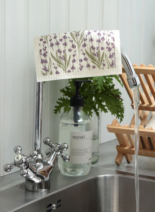 Durable, reusable, machine washable, and it offers an eco-friendly alternative to paper towels with a style!