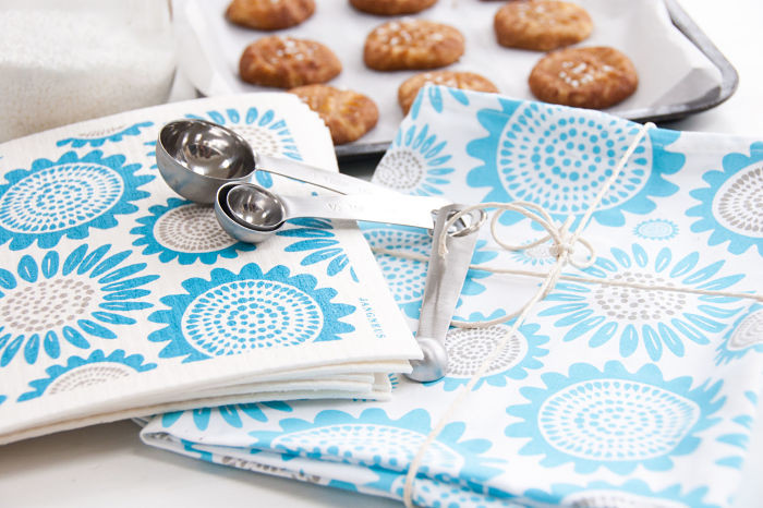 Sunflower Tea Towel & Dishcloth Bundle Turquoise