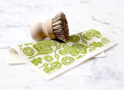 Durable, reusable, machine washable, and it offers an eco-friendly alternative to paper towels with a style!