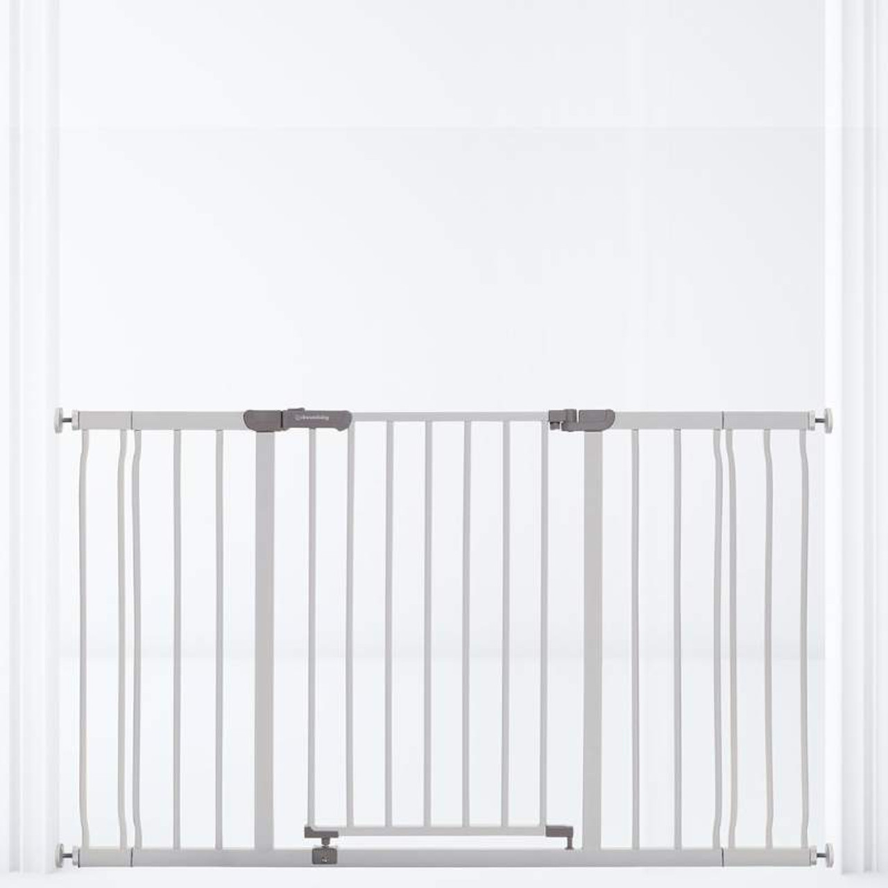 Dreambaby Wide Ava Gate 1 x 9cm 1 x 18cm Extension White 76cm Tall Fits Gaps 99cm 132.5cm Babysafety.ie