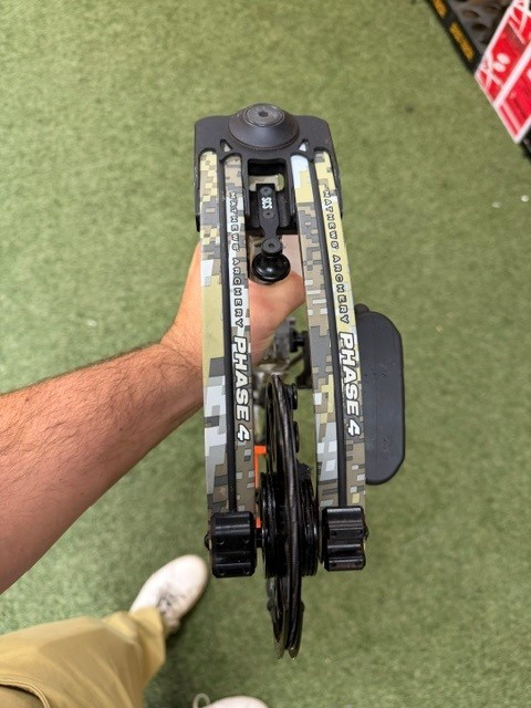 USED MATHEWS PHASE 4 33 RH