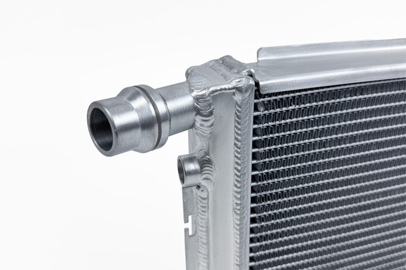 CSF 2019+ 992.1/992.2 Porsche 911(3.0LT Base/T/S/4/4S/GTS/4 GTS) High Perf Center Aluminum Radiator - 7243 Photo - Close Up