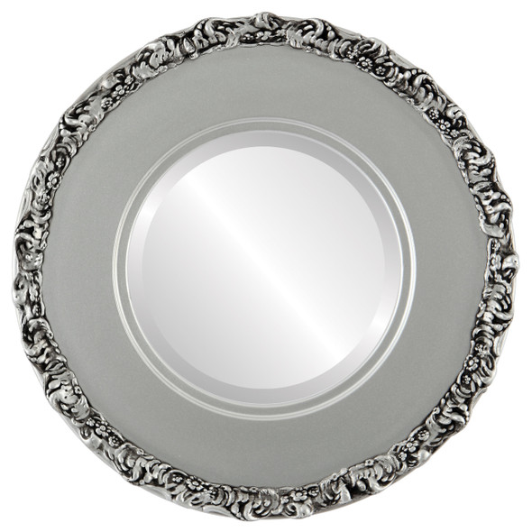 Williamsburg Beveled Round Mirror Frame in Silver Spray
