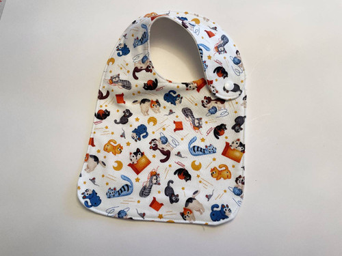 Baby Bibs / BI-B-43: Cats (White) - Square