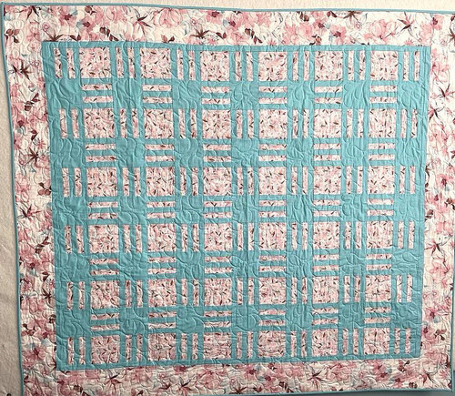 Twin or Single / Q-TS-23: Pink Flowers (Teal and Pink)