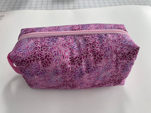 Cosmetic & Toiletry Bags / B-C-6: Pink Flowers