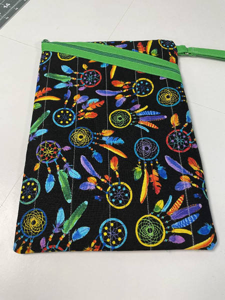 Ipad Bags / B-LI-13: Dream Catcher (Black - Green) - Has Handle