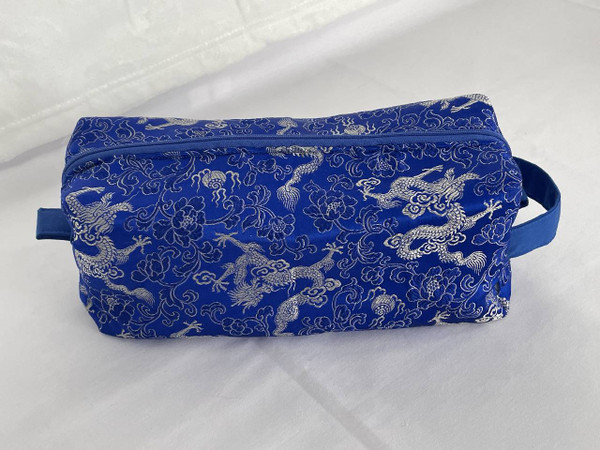 Cosmetic & Toiletry Bags / B-C-1: Blue Chinese