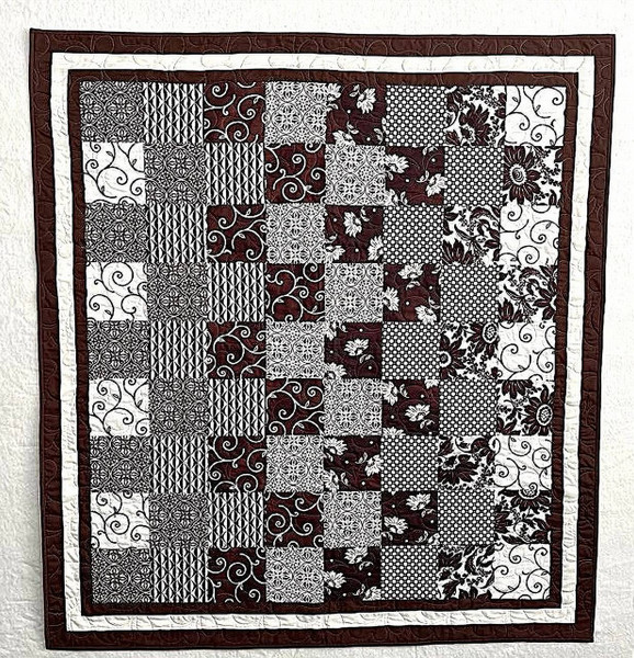 Laps and Throws / Q-LT-22: Brown Design