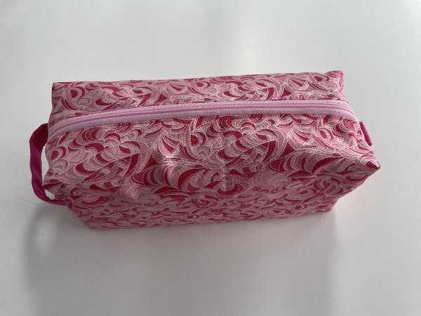 Cosmetic & Toiletry Bags / B-C-7: Pink Curves