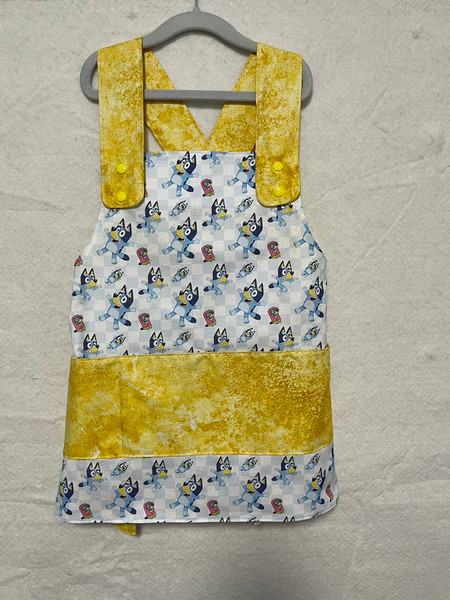 Aprons / DK-AM-3: Criss - Cross Bluie (White and Yellow Marble)