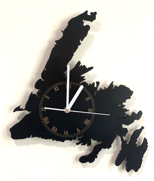 Clocks - Newfoundland Motifs / HD-CN-2: Newfoundland Island Clock (Black)