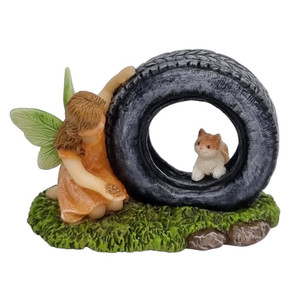 Fairy Zoe with Kitten