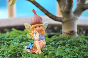 Gumnut Fairy with Buttlerfly friend