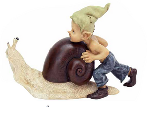 Elvin Pushing Snail (Large)