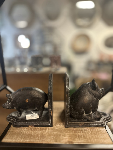 Set of Pigs Cast Iron Bookends