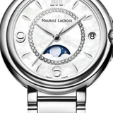 Detalle de la esfera de nácar del Maurice Lacroix Fiaba Moonphase Date 32mm con fase lunar y diamantes