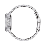 Vista lateral del Citizen Chrono Sporty AT2566-88E con caja y brazalete de acero inoxidable