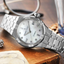 Maurice Lacroix Aikon Automático 35mm con esfera plateada y brazalete de acero inoxidable