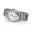 Detalle del Certina DS Caimano Lady C035.210.11.037.00 con esfera plateada y brazalete de acero