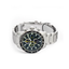 Reloj Citizen Urban Crono CA0780-87X con esfera negra y brazalete de acero en vista inclinada