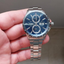 Maurice Lacroix Pontos S Chronograph - PT6038-SSL22-430-1 en la mano, con índices y agujas Super-LumiNova y resistencia al agua de 10 ATM