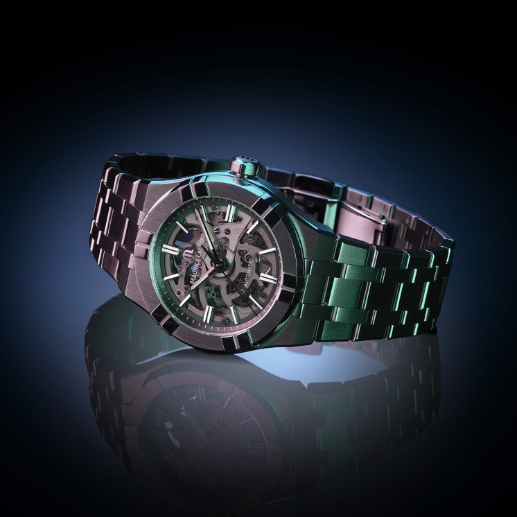 Maurice Lacroix Aikon Automático Skeleton 39mm con esfera esqueletizada y brazalete de acero inoxidable