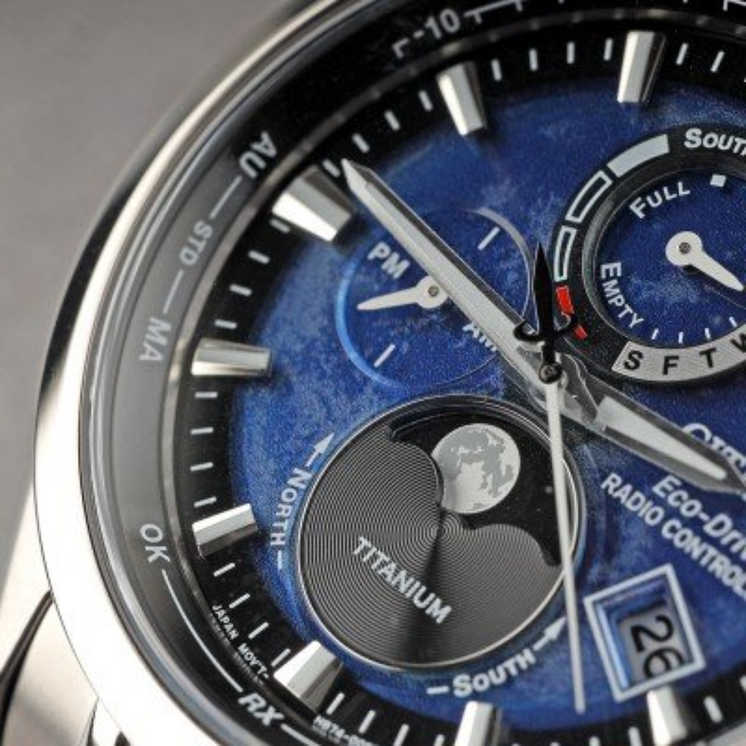 Citizen Tsuki-yomi Moon Phase Radiocontrolado - BY1010-81L