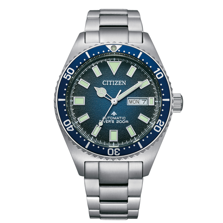 Reloj Citizen Diver’s Automatic NY0129-58L con esfera azul degradada y brazalete de acero inoxidable