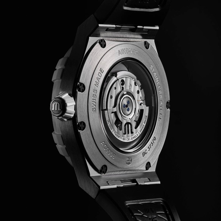 Vista trasera del Maurice Lacroix AIKONIC Automatic 43mm AC6008-SSL40-331-4 con movimiento automático visible