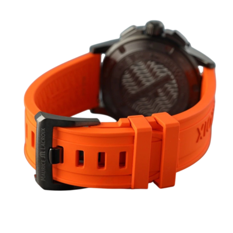Fondo roscado con brújula grabada de Maurice Lacroix Pontos S Diver Chrono Solar - PT1038-DLB00-330-6 y correa de caucho FKM con sistema Easychange