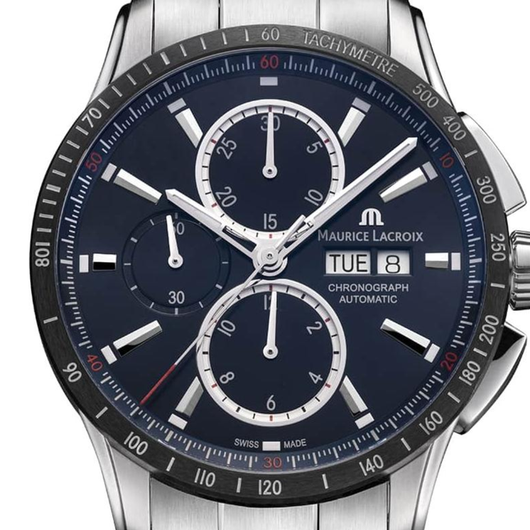 Detalle de Maurice Lacroix Pontos S Chronograph- PT6038-SSL22-430-1 con esfera azul arenada, contadores con anillos de rodio y aguja de punta roja