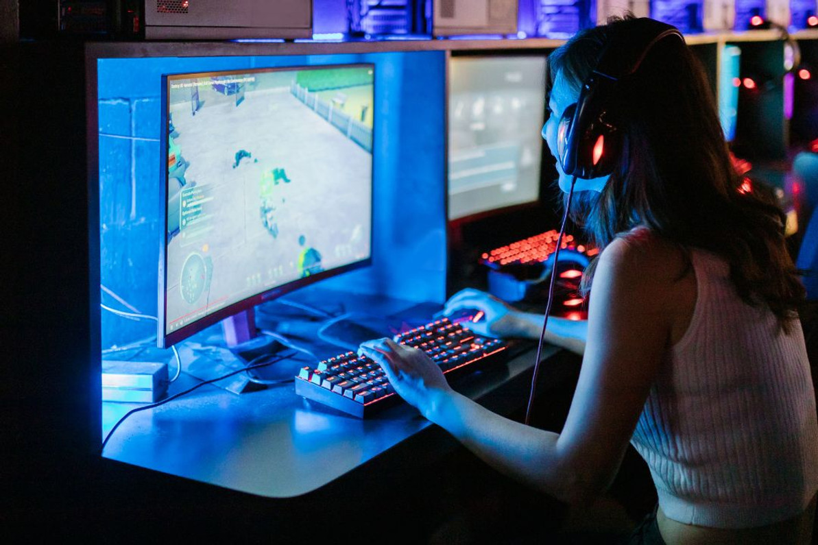A Gamer's Guide to Uninterrupted Power Supply Systems That Support High-End Accessories