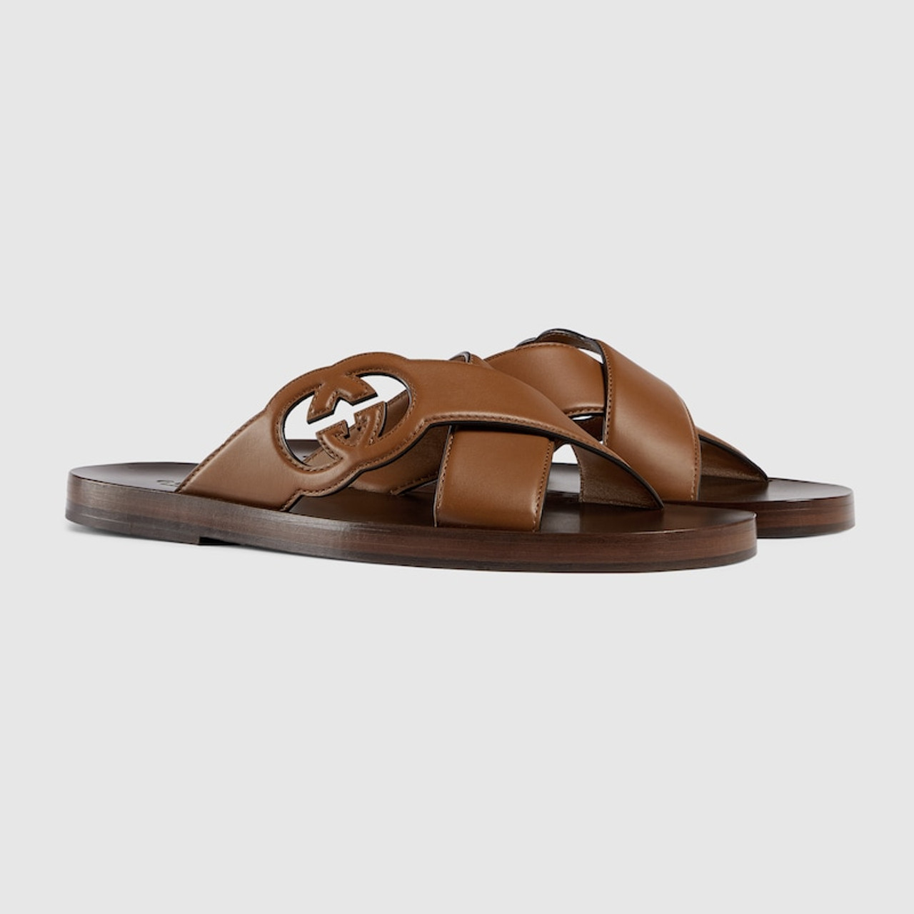 Men's sandal with Round Interlocking G in black leather | GUCCI® SG