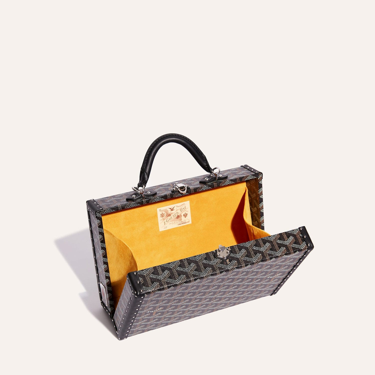 goyard grand hotel trunk bag