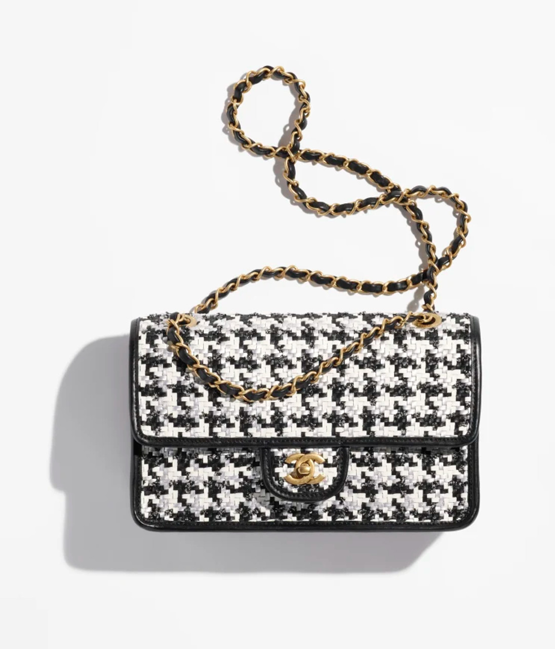 GUIDE TO CHANEL: CAVIAR VS LAMBSKIN | Bag Religion