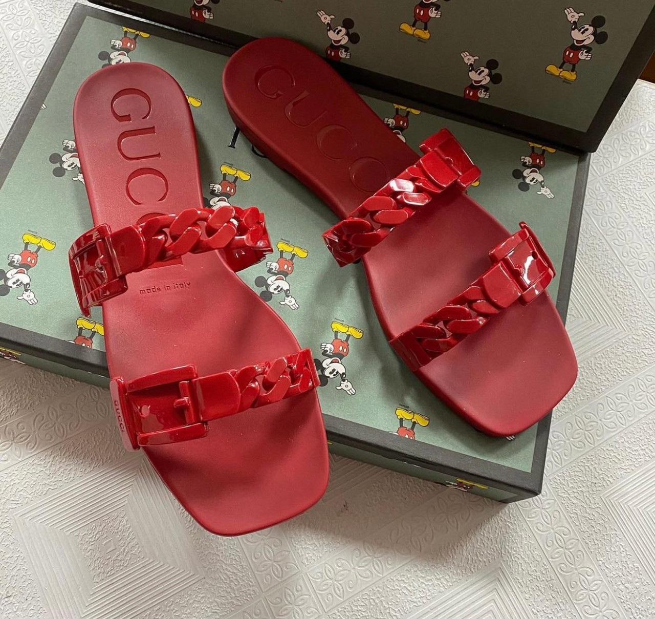 GUCCI rubber slipper