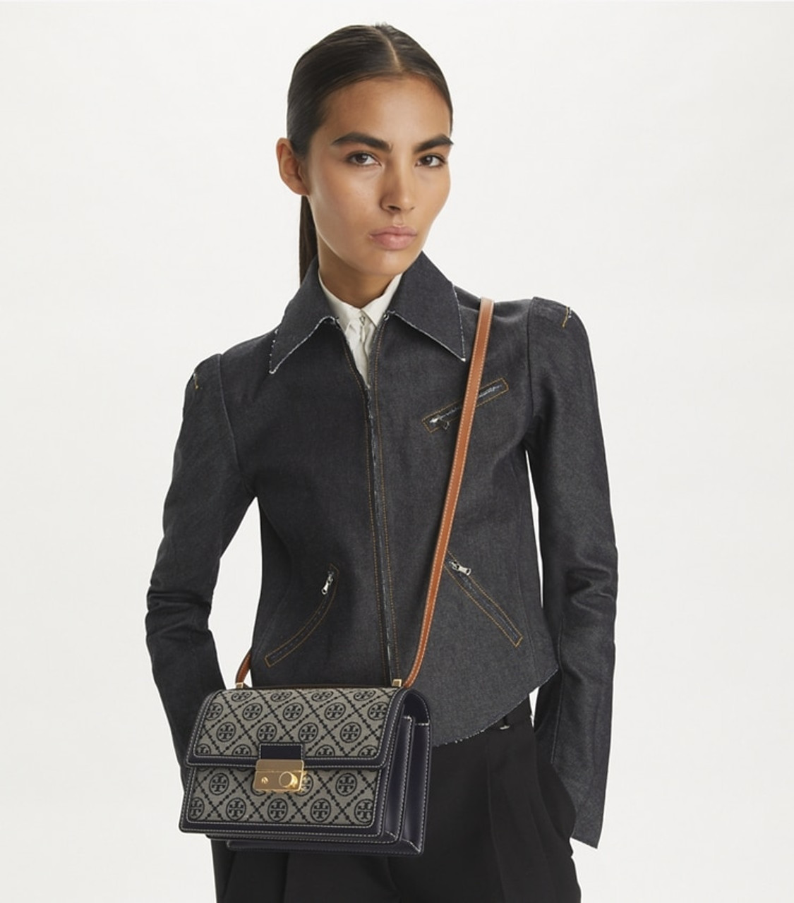 ★Tory Burch★ [TOZ] SS25 Shoulder Bag XBWEBRF0100UBL2L81 Tory Burch Women's Emerson Patent Leather Swingpack (Optic