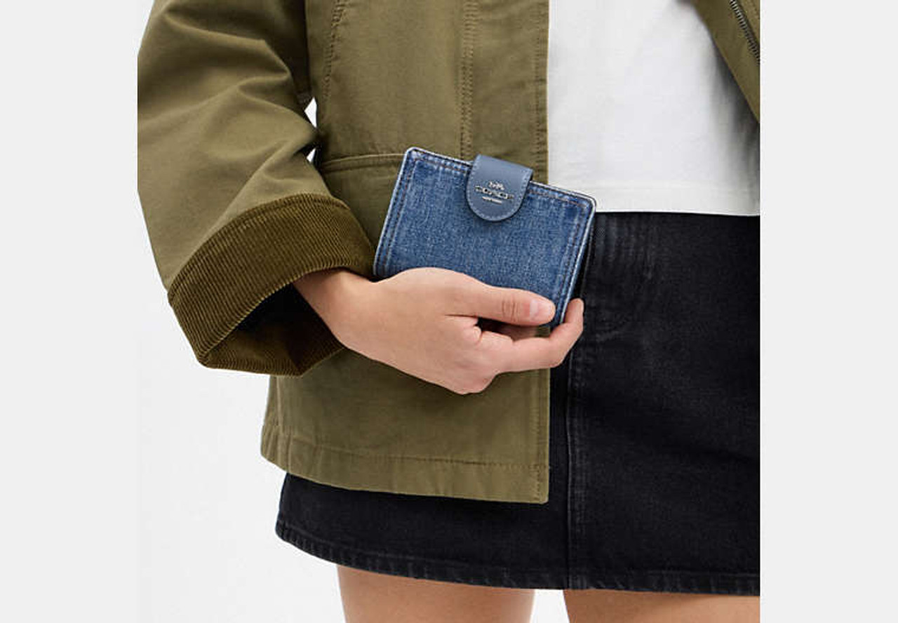 【COACH】Medium Corner Zip Wallet/Denim Coach Medium Corner Zip Wallet In Signature Denim | Brixton