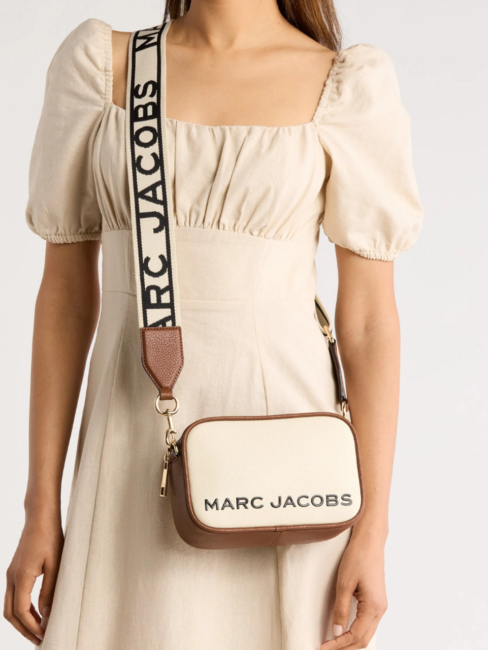 【MARC JACOBS】★ショルダーバッグ★ Two Tone Camera Bag MARC JACOBS Two Tone Camera Crossbody Bag