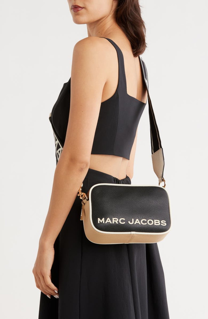 【MARC JACOBS】★ショルダーバッグ★ Two Tone Camera Bag MARC JACOBS Two Tone Camera Crossbody Bag