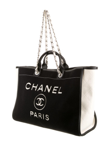 CHANEL Wool Felt Large Deauville Shopping Tote