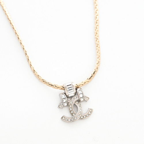 CHANEL Two-Tone Metal Necklace With Rhinestones Image 4
