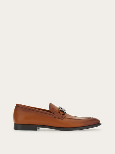 FERRAGAMO penny loafer