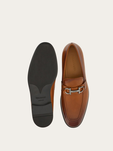 FERRAGAMO penny loafer